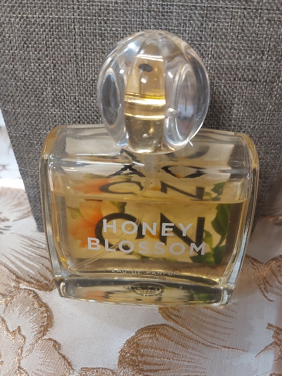 Avon Other - Avon Flourish Honeysuckle Honey Blossom Eau De Parfum